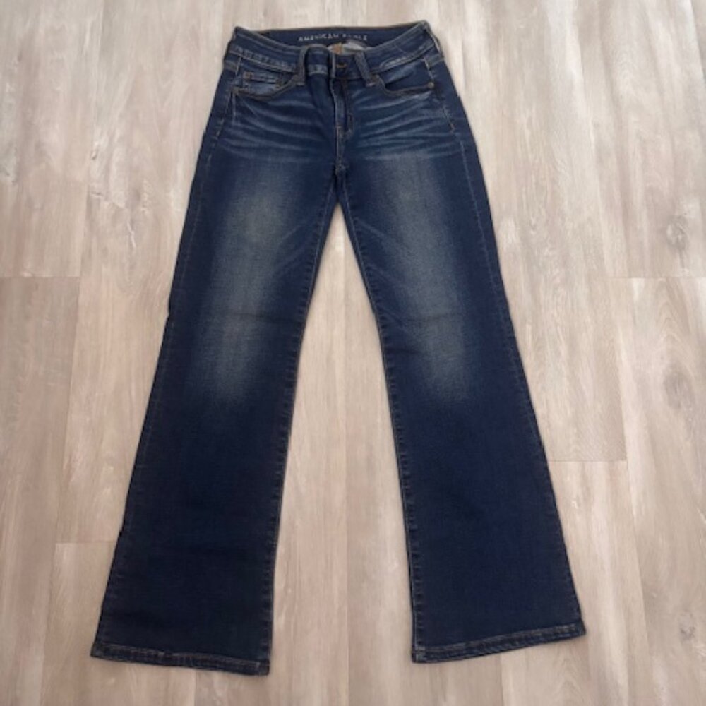 American Eagle Low Rise "Favorite Boyfriend" Jeans size 0 X-short